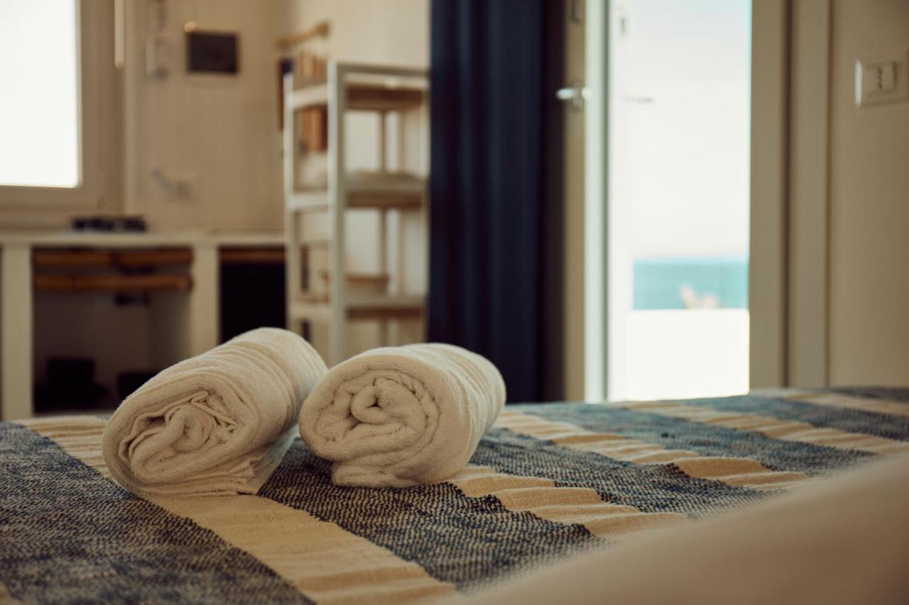 ホテル Sea View Life カリーニ エクステリア 写真