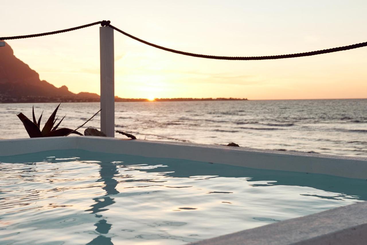 ホテル Sea View Life カリーニ エクステリア 写真